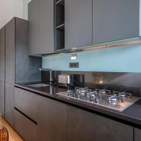 Loft Porta Maggiore Apartment *